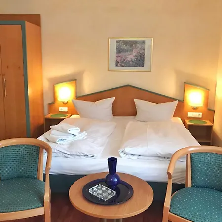 Hafenresidenz - 13 Dahlien * Wiek auf Rügen